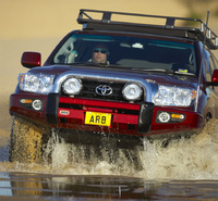 Передний бампер ARB SAHARA BAR TOYOTA LC 200 12-15 3915150